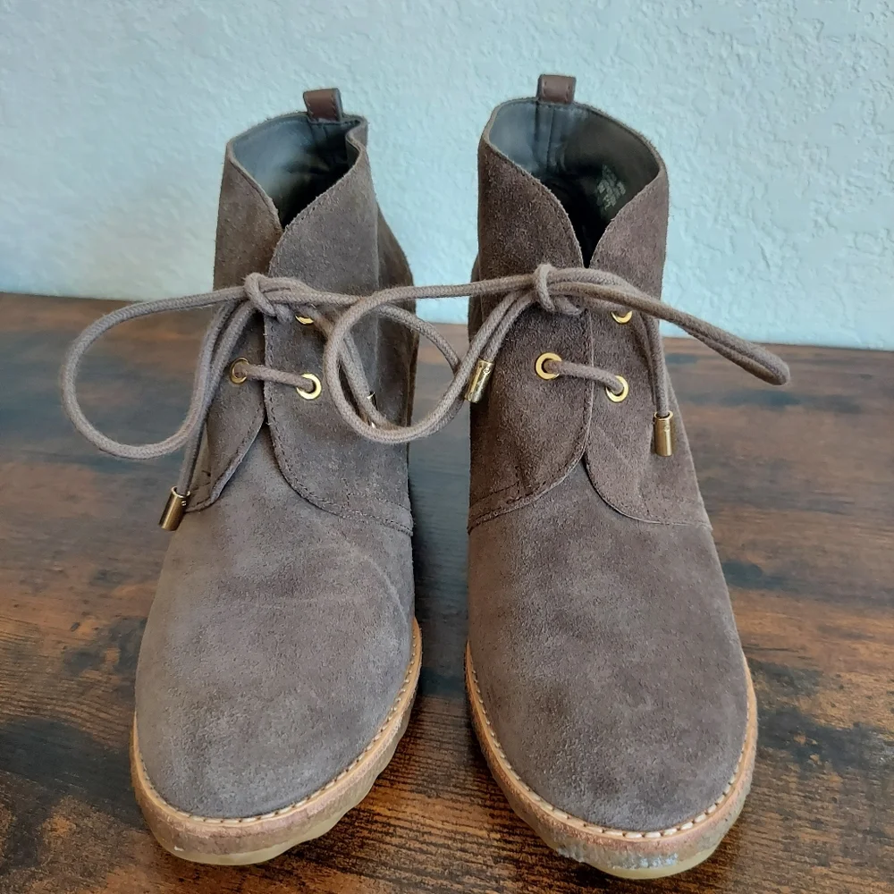 Tory Burch Brown Suede Vicki Wedge Booties Size 9 - Picture 2 of 12